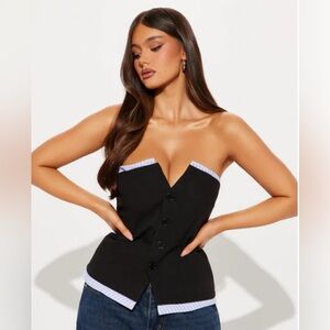 NWT Fashion Nova Always A Boss Vest Top - Black/combo
Size Large